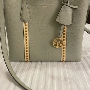 NWOT Tory Burch Pebbled Leather Olive with Nude and Tan Crossbody